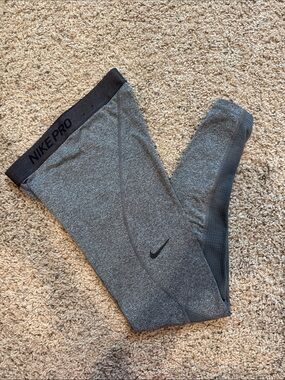 Nike Pro Women’s Gray Athletic Leggings